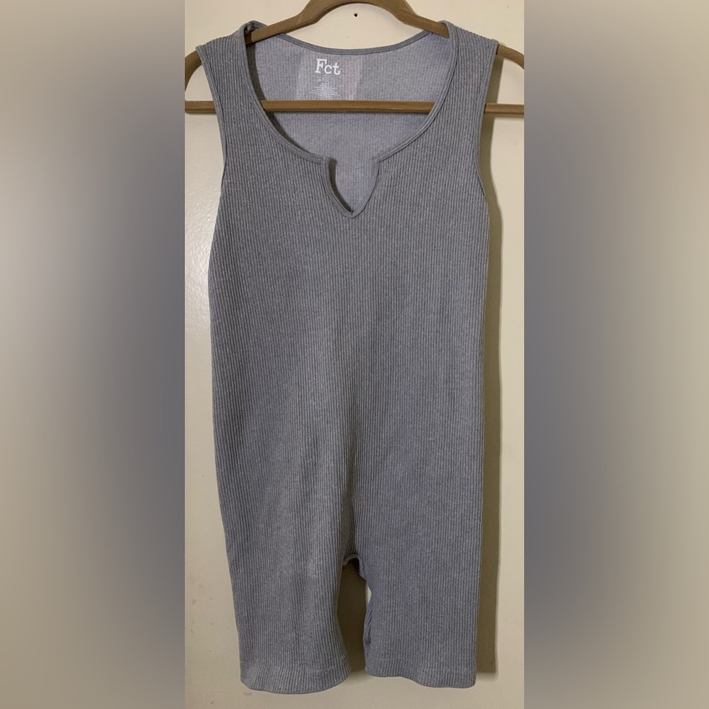 FCT GREY SPANDEX RIBBED BODYSUIT L